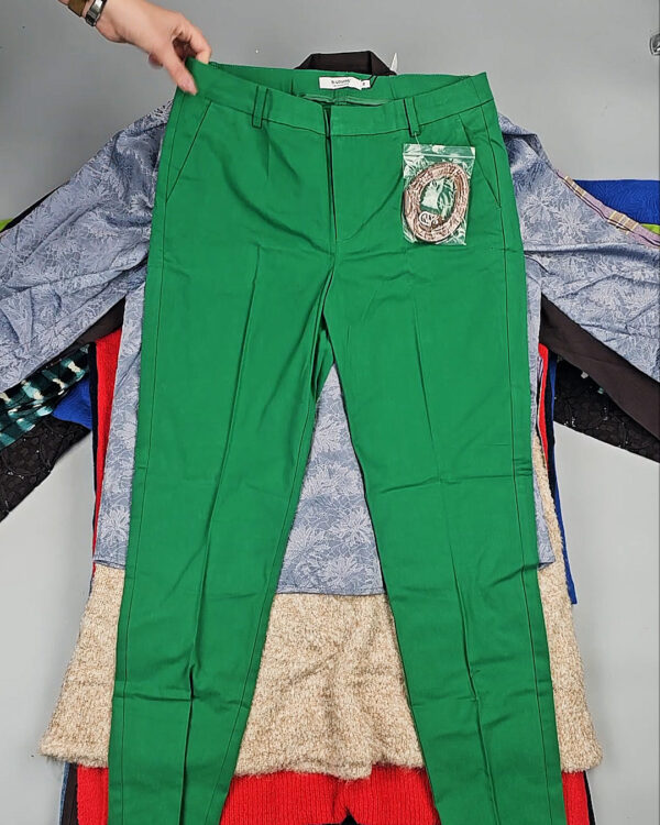 Фотография  801 - B.YOUNG Winter mix 104#15 кг, ЛОТ СТ-9595 оптом в Рязани и Рязанской области