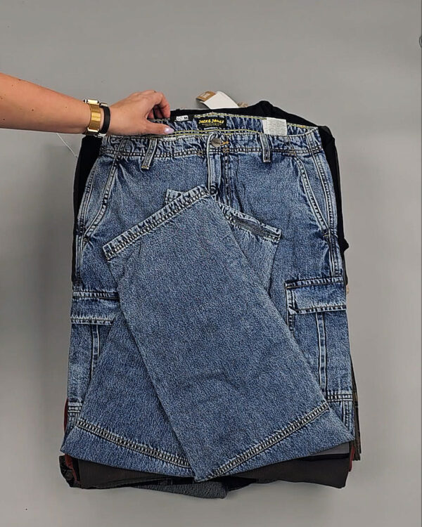 Фотография  226 - Мужской зимний микс JACK JONES, 20 кг, ЛОТ № СТ-9446 оптом в Рязани и Рязанской области