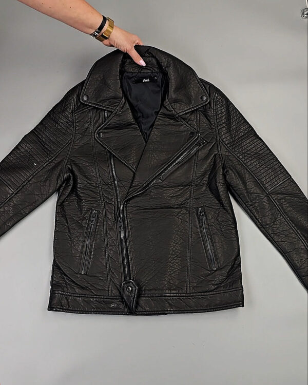 Фотография  752 - AMAZON Winter#15 кг, ЛОТ СТ-9816 оптом в Рязани и Рязанской области