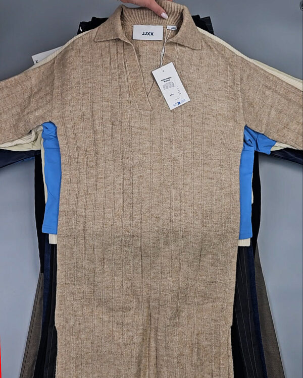 Фотография  811 - JACK JONES Women Winter mix 075 #15 кг, ЛОТ СТ-10010 оптом в Рязани и Рязанской области